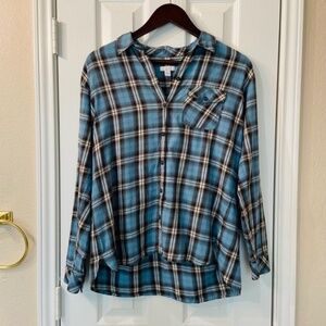 J. JILL Plaid Long Sleeve Button Down Camp Shirt Women Size Small Blue Black